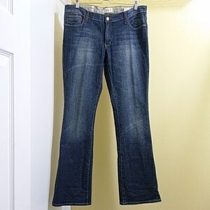 Low Rise Bootcut Jeans Medium Wash - Sz 32 (approx 14)